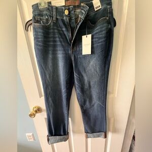 NWT Judy Blue skinny fit mid rise capri jeans. Size 9/29